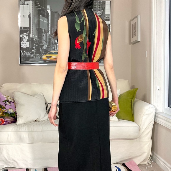 Open front quilted floral vest - Picture 5 of 11